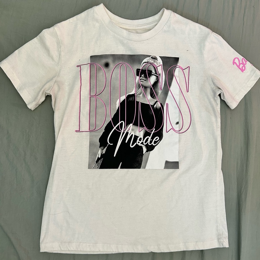 Barbie White and Pink Boss Mode Kids T-Shirt